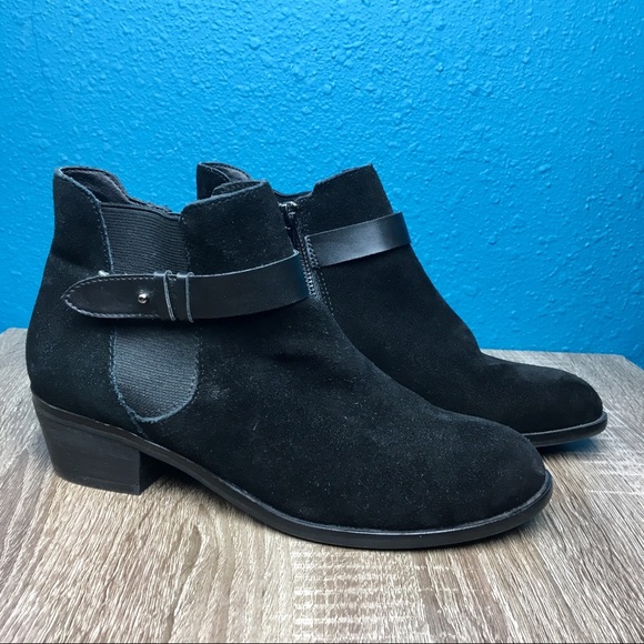 Steve Madden black suede buckle accent bootie 6 - Picture 2 of 8